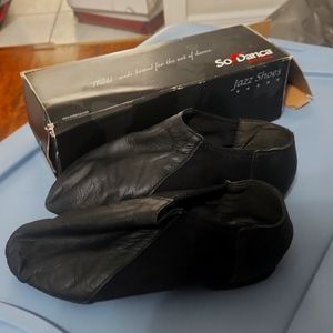 Jazz shoes, black, 7.5 women